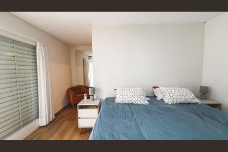 Casa à venda com 211m², 3 quartos e 2 vagasSuíte