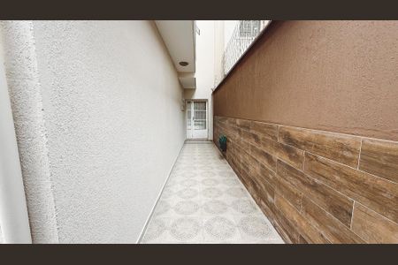 Casa à venda com 211m², 3 quartos e 2 vagasCorredor