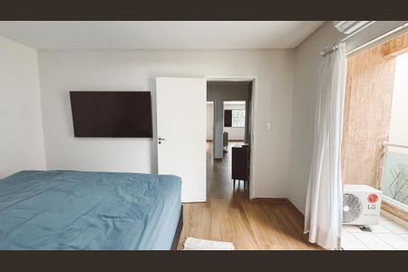 Casa à venda com 211m², 3 quartos e 2 vagasSuíte