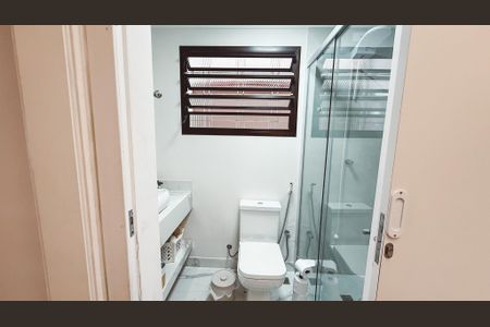 Casa à venda com 211m², 3 quartos e 2 vagasBanheiro Social