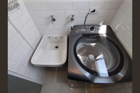 Apartamento à venda com 60m², 2 quartos e 1 vagaÁrea de Serviço