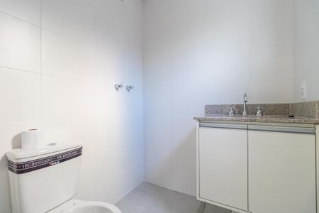 Apartamento à venda com 70m², 2 quartos e 1 vaga Apartamento à venda com 70m², 2 quartos e 1 vagaBanheiro da Suíte