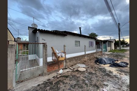 Casa para alugar com 49m², 1 quarto e 2 vagasFachada