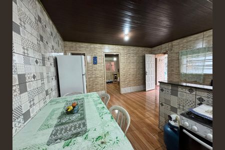 Casa para alugar com 49m², 1 quarto e 2 vagasCozinha