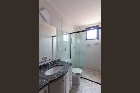 Apartamento à venda com 60m², 2 quartos e 2 vagas Apartamento à venda com 60m², 2 quartos e 2 vagasBanheiro