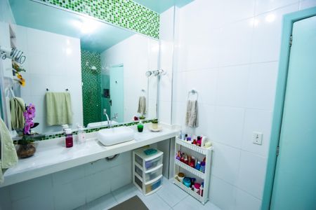 Apartamento para alugar com 90m², 3 quartos e sem vagaBanheiro