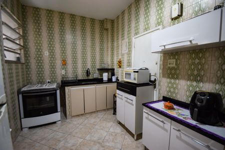 Apartamento para alugar com 90m², 3 quartos e sem vagaCozinha