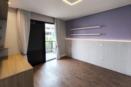 Casa de condomínio à venda com 486m², 5 quartos e 8 vagas Casa de condomínio à venda com 486m², 5 quartos e 8 vagasSuíte 3