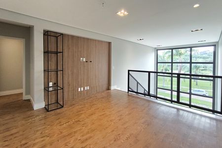 Casa de condomínio à venda com 486m², 5 quartos e 8 vagas Casa de condomínio à venda com 486m², 5 quartos e 8 vagasSala Piso Superior