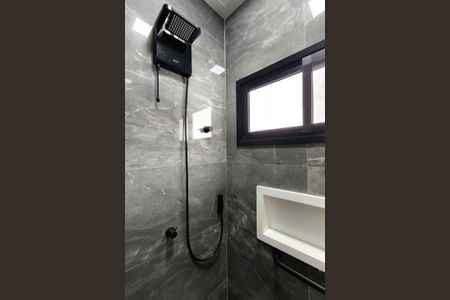 Casa de condomínio à venda com 486m², 5 quartos e 8 vagas Casa de condomínio à venda com 486m², 5 quartos e 8 vagasBanheiro da Suíte 5