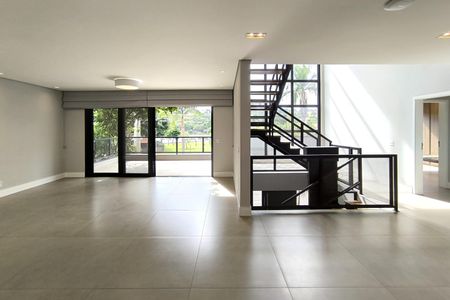 Casa de condomínio à venda com 486m², 5 quartos e 8 vagas Casa de condomínio à venda com 486m², 5 quartos e 8 vagasSala