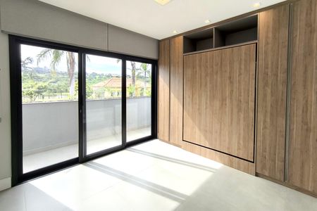 Casa de condomínio à venda com 486m², 5 quartos e 8 vagas Casa de condomínio à venda com 486m², 5 quartos e 8 vagasSuíte 5