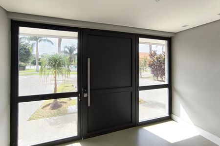 Casa de condomínio à venda com 486m², 5 quartos e 8 vagas Casa de condomínio à venda com 486m², 5 quartos e 8 vagasHall de Entrada