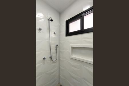 Casa de condomínio à venda com 486m², 5 quartos e 8 vagas Casa de condomínio à venda com 486m², 5 quartos e 8 vagasBanheiro da Suíte 2