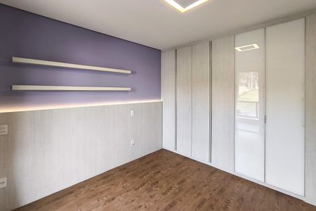 Casa de condomínio à venda com 486m², 5 quartos e 8 vagas Casa de condomínio à venda com 486m², 5 quartos e 8 vagasSuíte 3