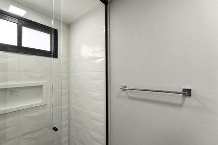 Casa de condomínio à venda com 486m², 5 quartos e 8 vagas Casa de condomínio à venda com 486m², 5 quartos e 8 vagasBanheiro da Suíte 3