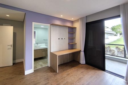 Casa de condomínio à venda com 486m², 5 quartos e 8 vagas Casa de condomínio à venda com 486m², 5 quartos e 8 vagasSuíte 3