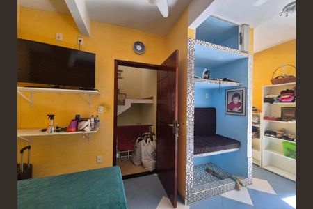 Casa à venda com 241m², 3 quartos e 1 vagaQuarto 2