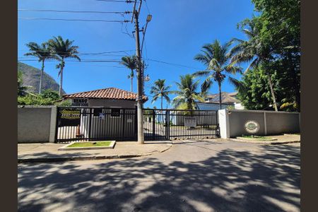Casa à venda com 241m², 3 quartos e 1 vagaFachada do condomínio