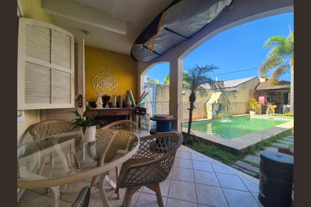 Casa à venda com 241m², 3 quartos e 1 vagaVaranda da sala