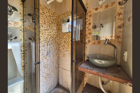 Casa à venda com 241m², 3 quartos e 1 vagaBanheiro