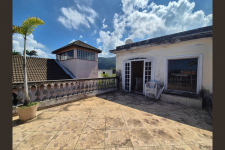 Casa à venda com 241m², 3 quartos e 1 vagaTerraço