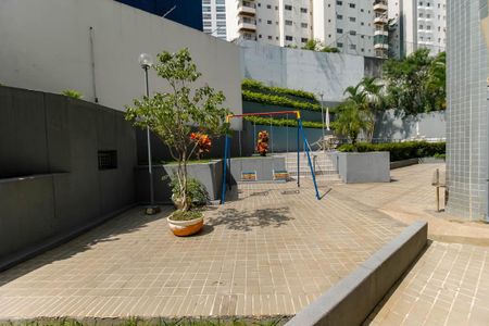 Apartamento à venda com 140m², 3 quartos e 3 vagas Apartamento à venda com 140m², 3 quartos e 3 vagasÁrea comum - Playground