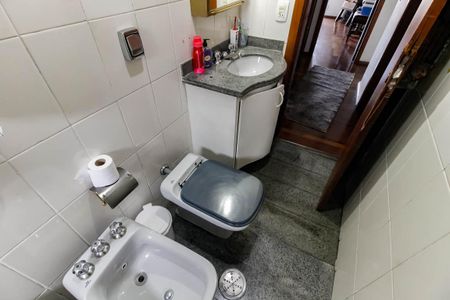 Apartamento à venda com 140m², 3 quartos e 3 vagas Apartamento à venda com 140m², 3 quartos e 3 vagasBanheiro