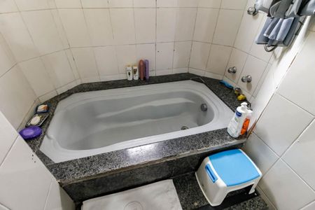 Apartamento à venda com 140m², 3 quartos e 3 vagas Apartamento à venda com 140m², 3 quartos e 3 vagasBanheiro