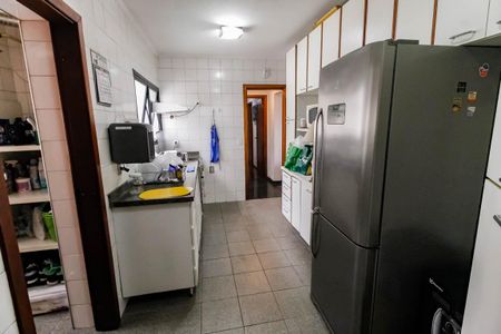 Apartamento à venda com 140m², 3 quartos e 3 vagas Apartamento à venda com 140m², 3 quartos e 3 vagasCozinha - Armários