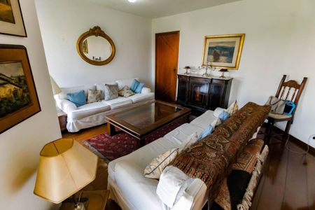 Apartamento à venda com 140m², 3 quartos e 3 vagas Apartamento à venda com 140m², 3 quartos e 3 vagasSala