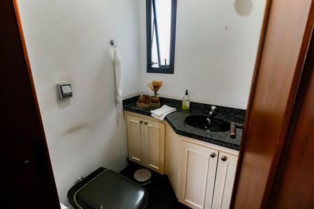Apartamento à venda com 140m², 3 quartos e 3 vagas Apartamento à venda com 140m², 3 quartos e 3 vagasLavabo