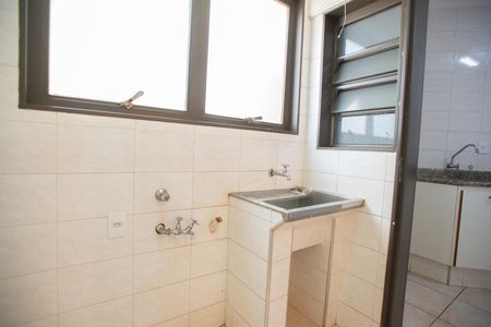 Apartamento para alugar com 120m², 3 quartos e 1 vagaÁrea de Serviço
