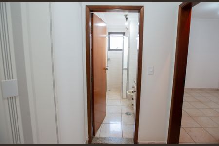 Apartamento para alugar com 120m², 3 quartos e 1 vagaBanheiro Corredor