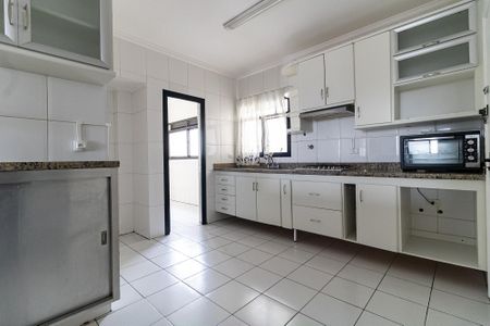 Apartamento para alugar com 102m², 3 quartos e 3 vagas Apartamento para alugar com 102m², 3 quartos e 3 vagasCozinha