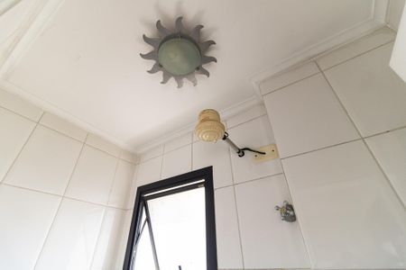 Apartamento para alugar com 102m², 3 quartos e 3 vagas Apartamento para alugar com 102m², 3 quartos e 3 vagasBanheiro de Serviço