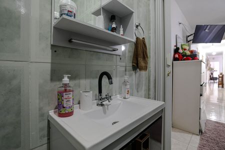 Casa para alugar com 200m², 2 quartos e 2 vagasBanheiro - Quarto 2 - Suíte