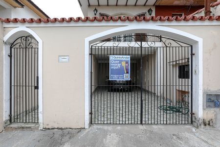 Casa para alugar com 200m², 2 quartos e 2 vagasPlaquinha - Fachada