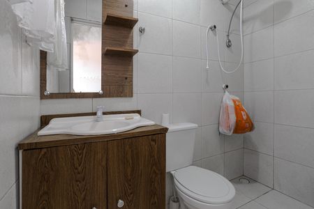 Casa para alugar com 200m², 2 quartos e 2 vagasBanheiro de Serviço