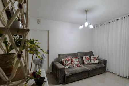 Casa para alugar com 200m², 2 quartos e 2 vagasSala