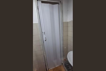 Casa à venda com 80m², 2 quartos e 1 vaga Casa à venda com 80m², 2 quartos e 1 vagaBanheiro