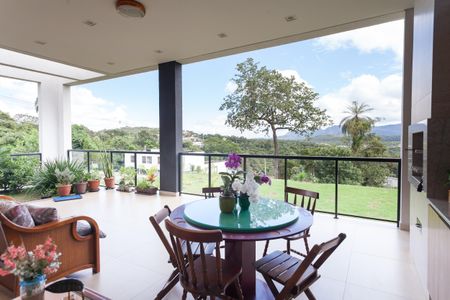 Casa de condomínio para alugar com 1253m², 4 quartos e 4 vagas Casa de condomínio para alugar com 1253m², 4 quartos e 4 vagasÁrea comum