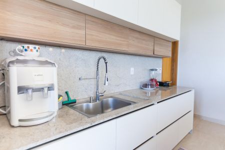 Casa de condomínio para alugar com 1253m², 4 quartos e 4 vagas Casa de condomínio para alugar com 1253m², 4 quartos e 4 vagasCozinha