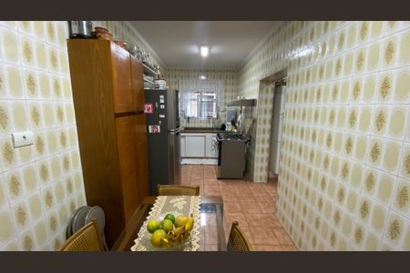 Casa à venda com 119m², 3 quartos e 2 vagas Casa à venda com 119m², 3 quartos e 2 vagasCozinha