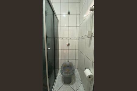 Casa à venda com 119m², 3 quartos e 2 vagas Casa à venda com 119m², 3 quartos e 2 vagasBanheiro