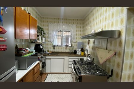 Casa à venda com 119m², 3 quartos e 2 vagas Casa à venda com 119m², 3 quartos e 2 vagasCozinha