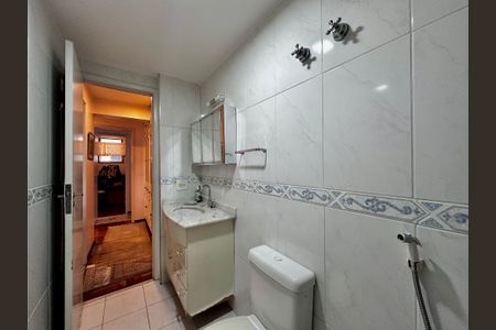 Apartamento à venda com 128m², 3 quartos e 1 vagaBanheiro Social