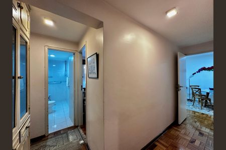 Apartamento à venda com 128m², 3 quartos e 1 vagaCorredor Quartos