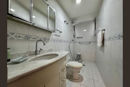 Apartamento à venda com 128m², 3 quartos e 1 vagaBanheiro Social