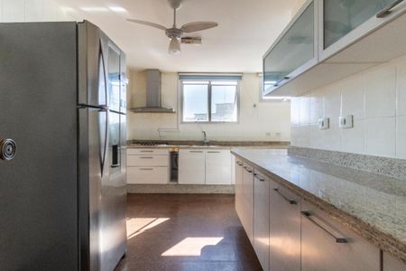 Apartamento à venda com 205m², 4 quartos e 4 vagasFoto 26